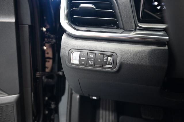New 2026 GMC Terrain Elevation w/ Elevation Premium Package AWD/4WD image 23