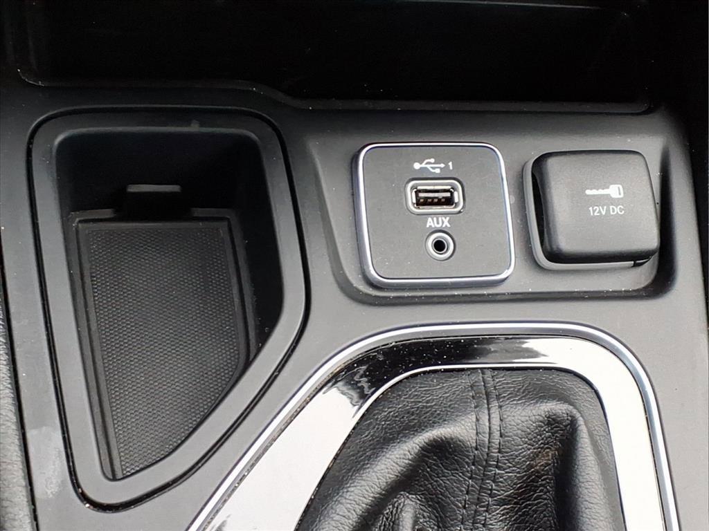 Used 2020 Jeep Cherokee Latitude Plus image 20