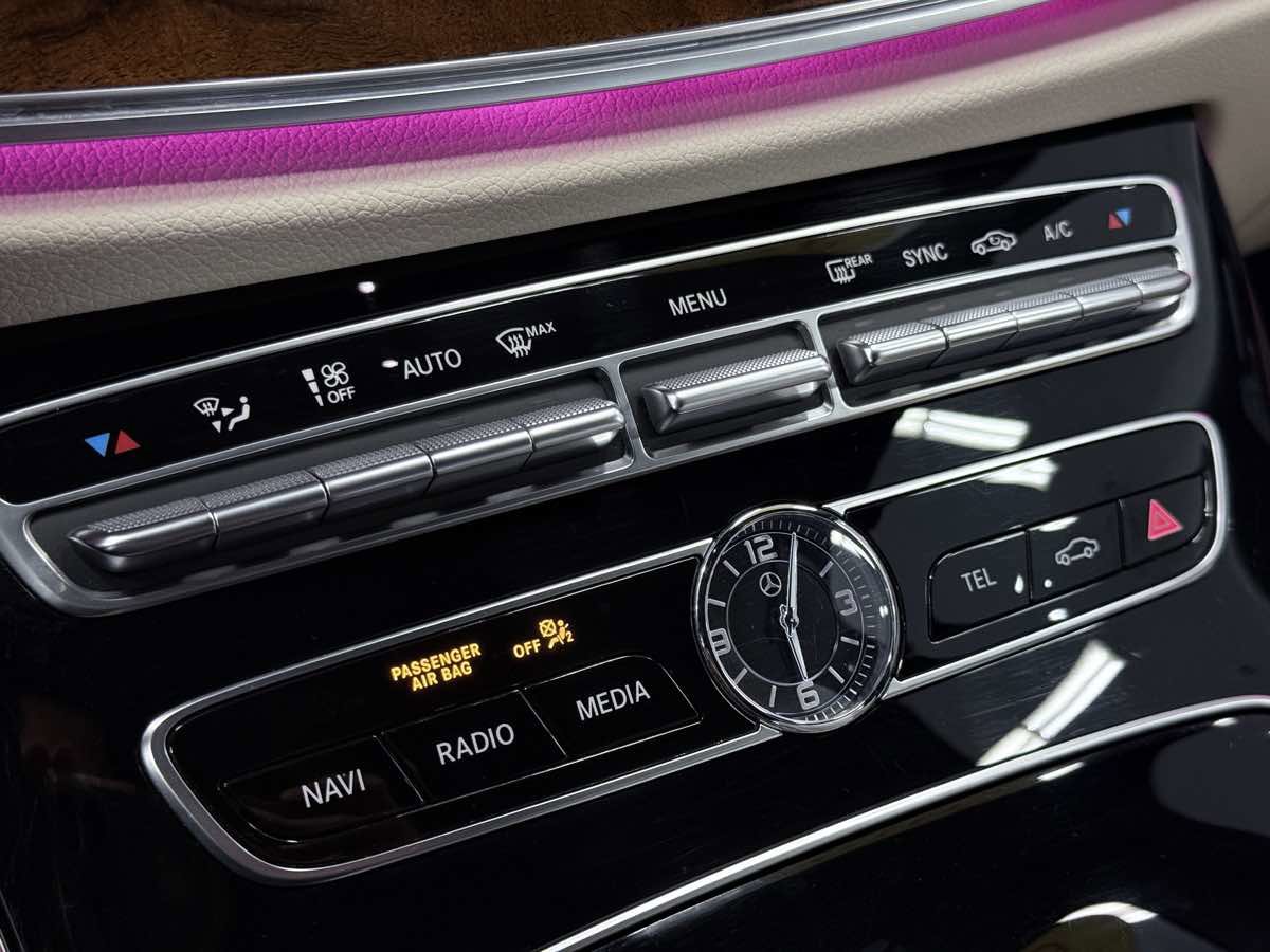 Used 2018 Mercedes-Benz E 400 4MATIC Wagon image 52