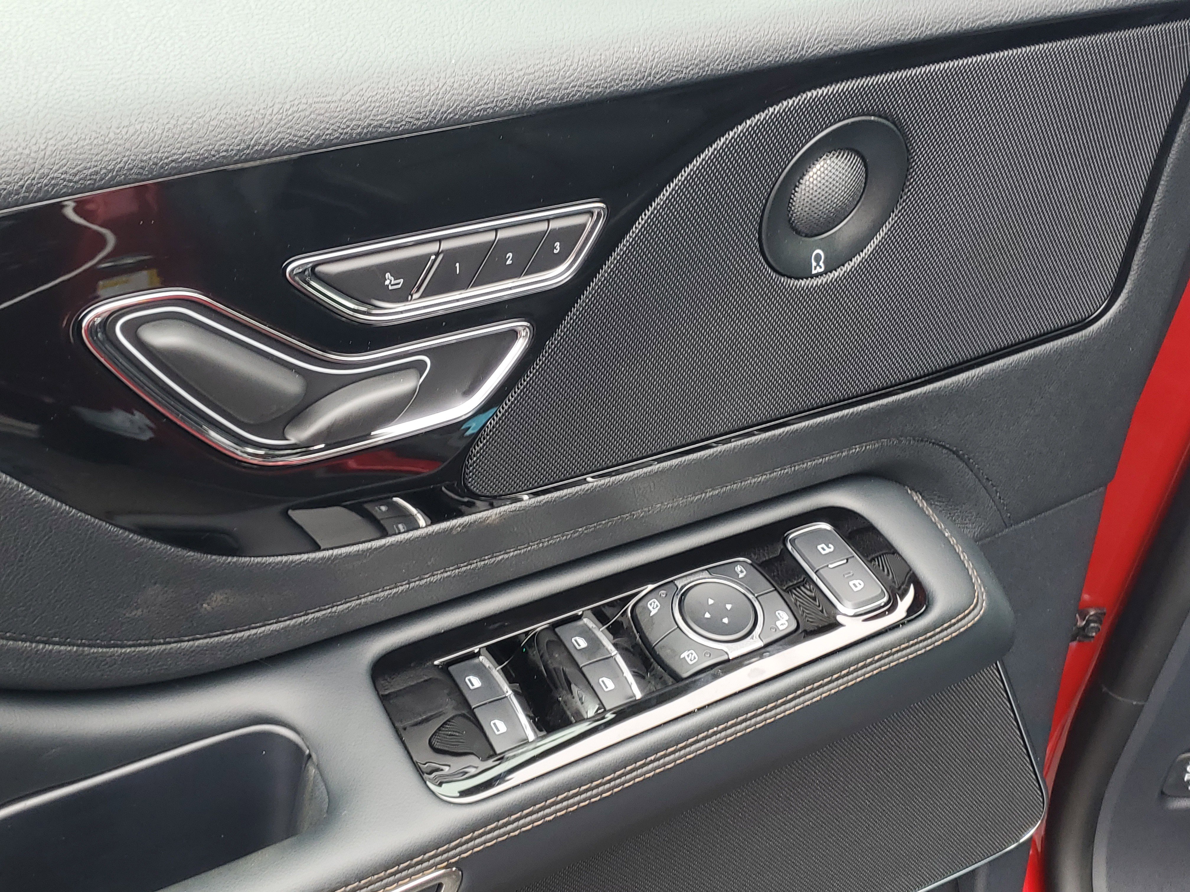 New 2026 Lincoln Aviator AWD image 9