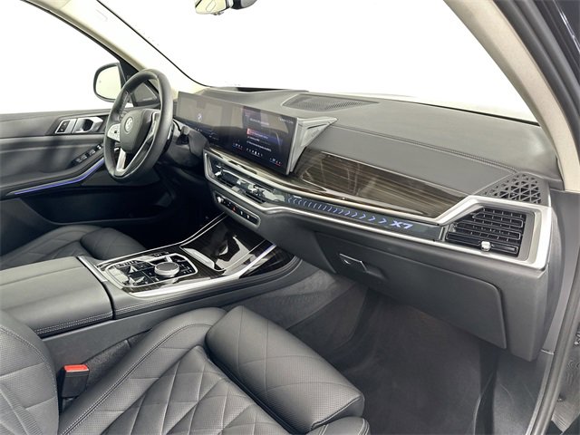 Used 2025 BMW X7 xDrive40i image 34