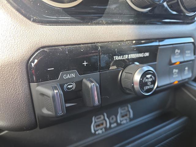 New 2026 RAM 1500 4x4 Crew Cab image 24