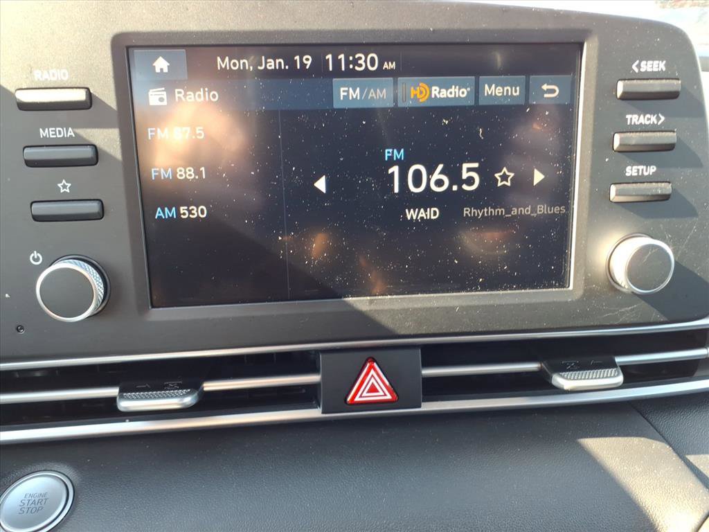 New 2025 Hyundai Elantra Blue image 22