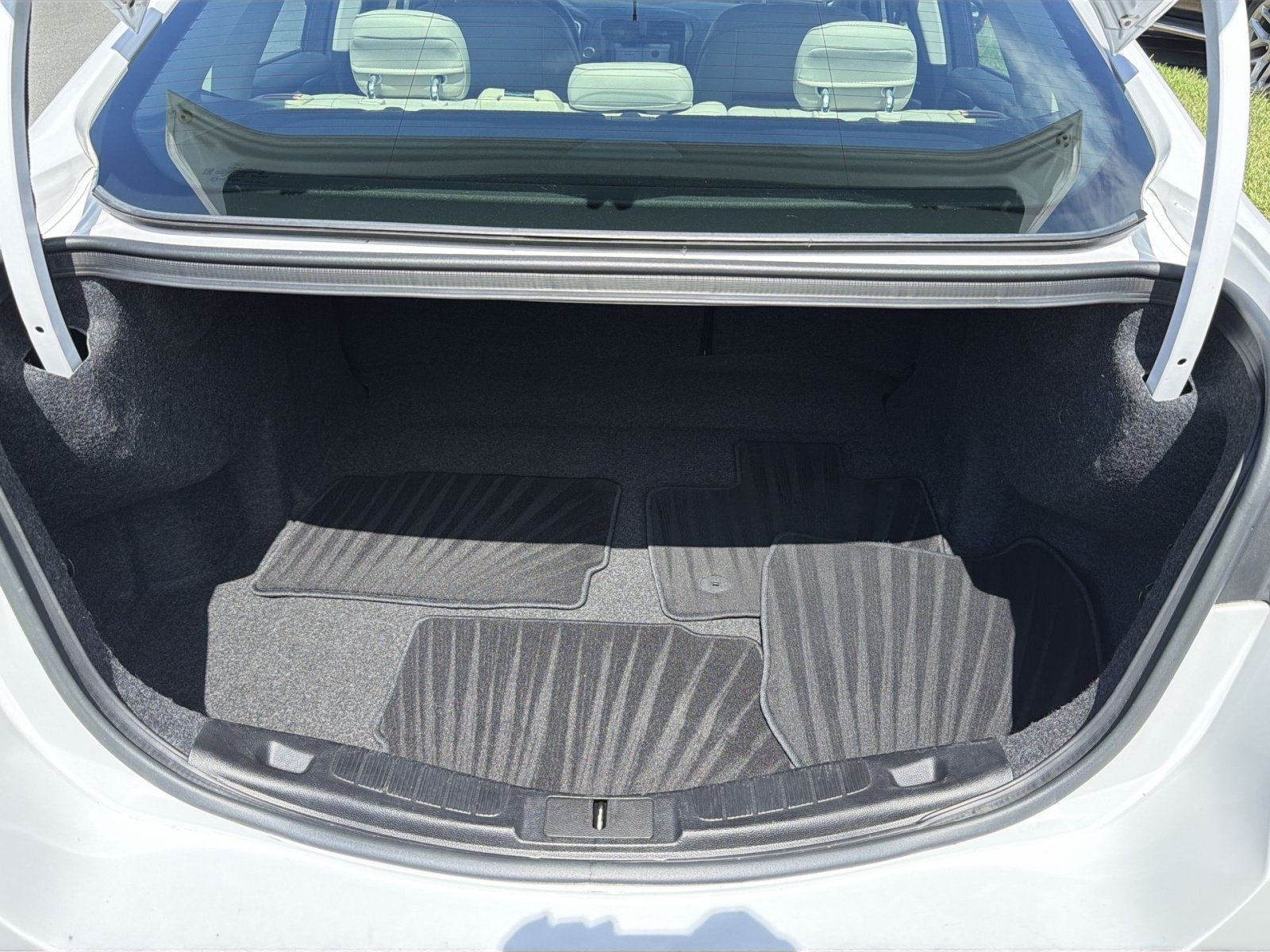 Used 2017 Ford Fusion Titanium FWD image 24
