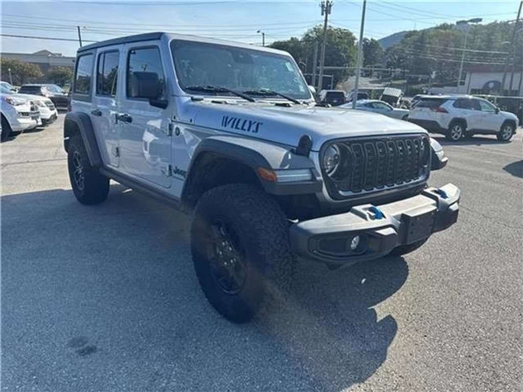 Used 2024 Jeep Wrangler Unlimited AWD/4WD image 42