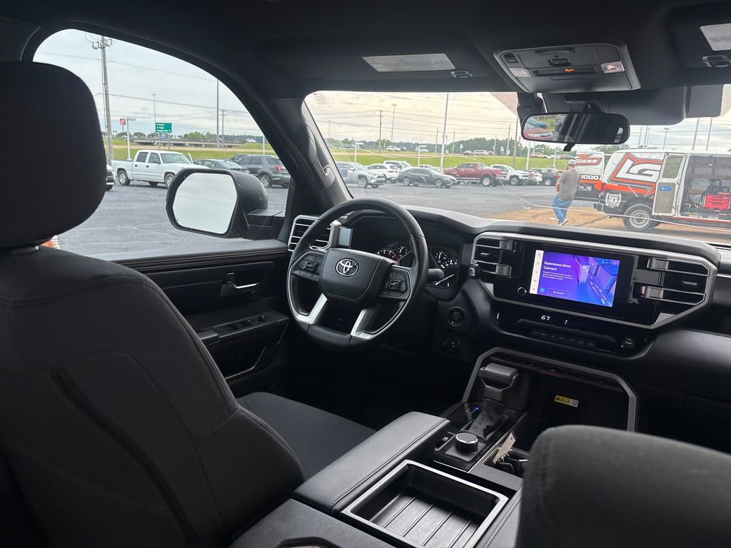 Used 2025 Toyota Tundra SR5 AWD/4WD image 29