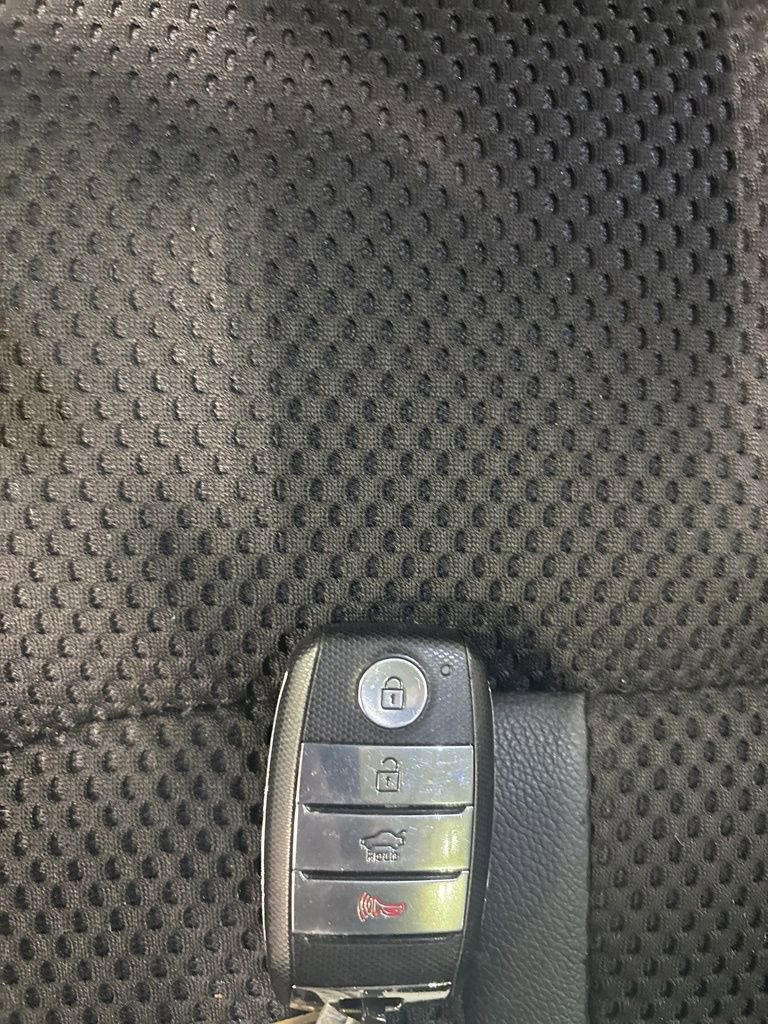 Used 2019 Kia Optima S w/ S Panoramic Sunroof Package image 32