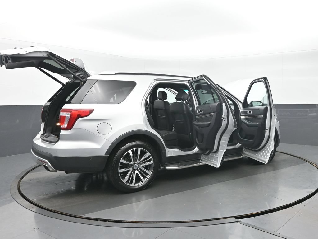 Used 2017 Ford Explorer Platinum AWD/4WD image 37