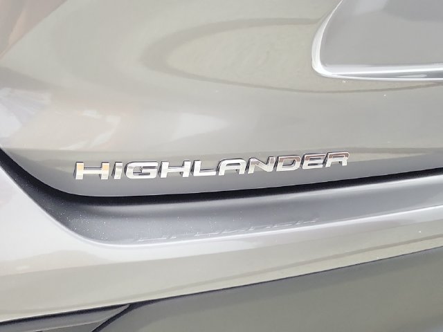Used 2026 Toyota Highlander XLE AWD/4WD image 9
