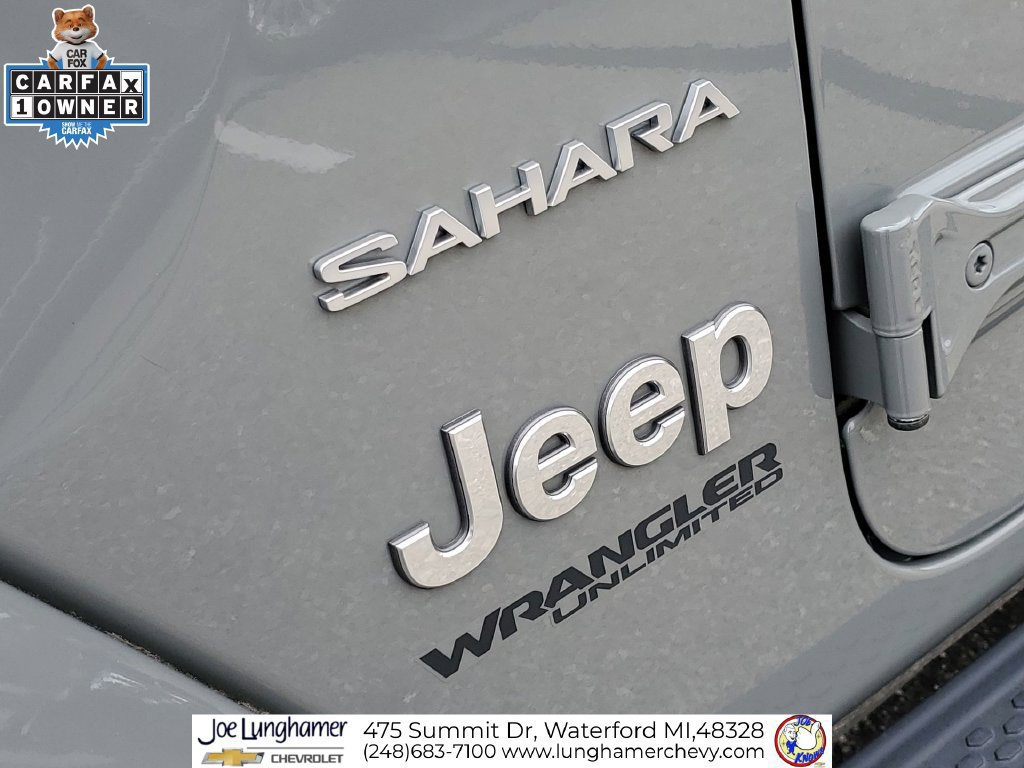 Used 2022 Jeep Wrangler Unlimited Sahara w/ LED Lighting Group AWD/4WD image 32