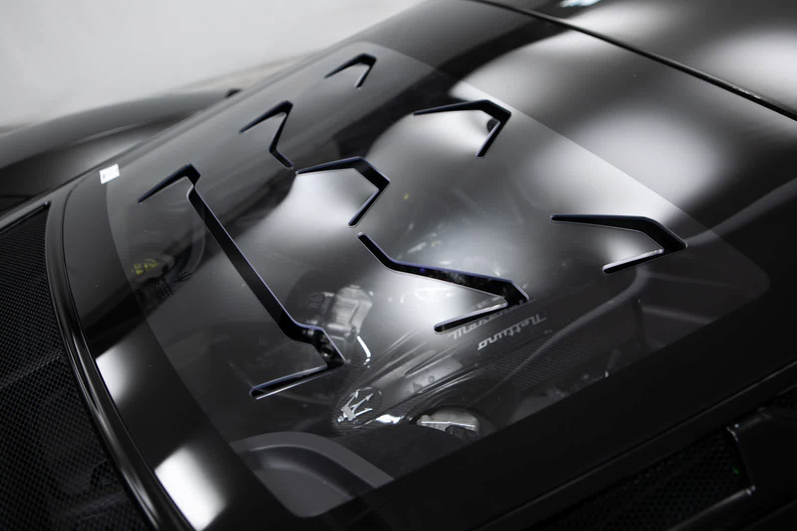 Used 2023 Maserati MC20 Coupe RWD image 23