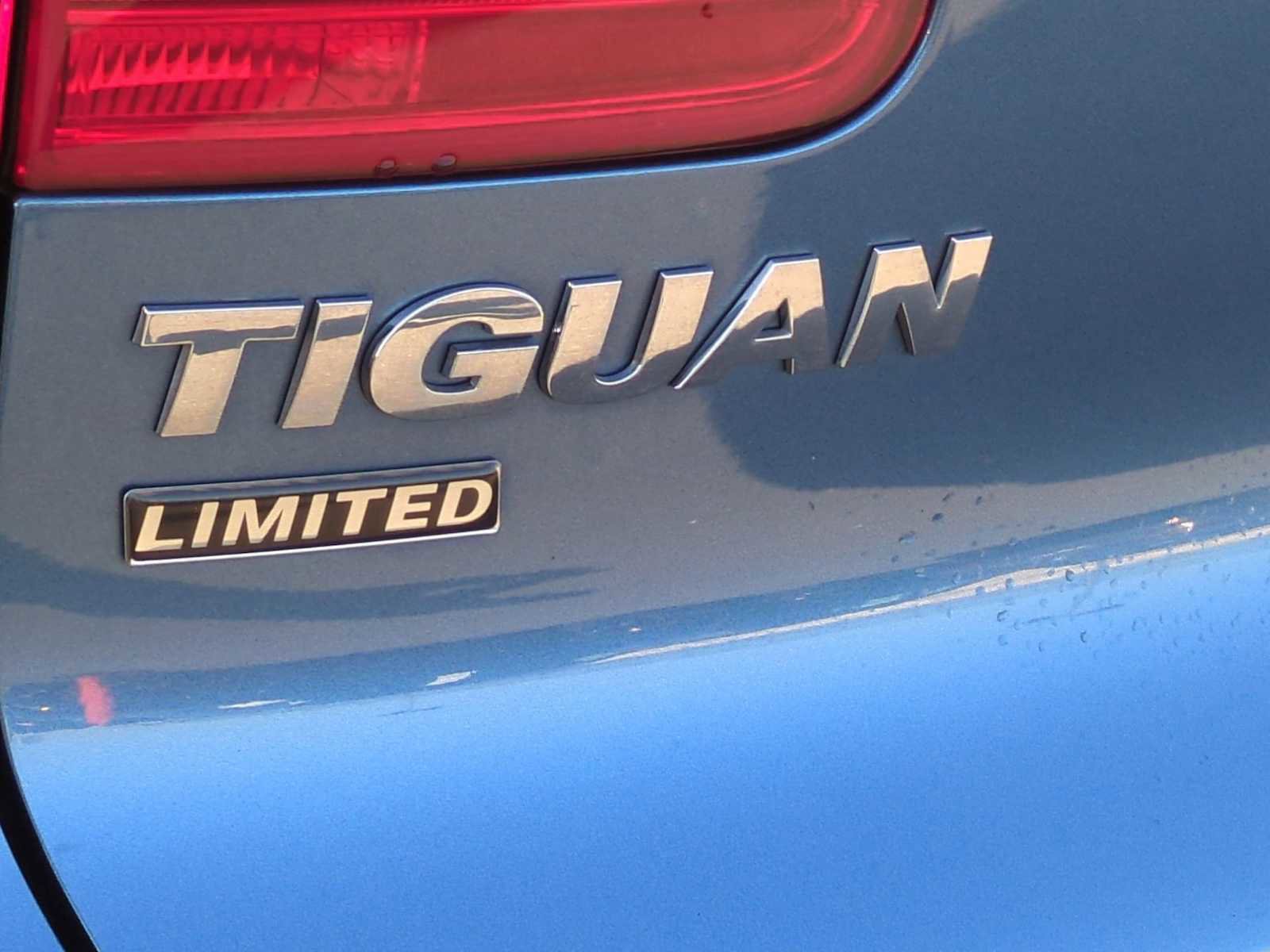 Used 2017 Volkswagen Tiguan Limited image 12