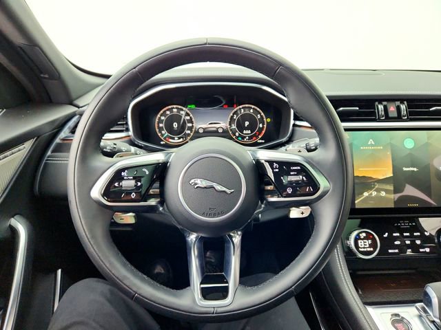 Certified 2024 Jaguar F-PACE R-Dynamic S AWD/4WD image 25