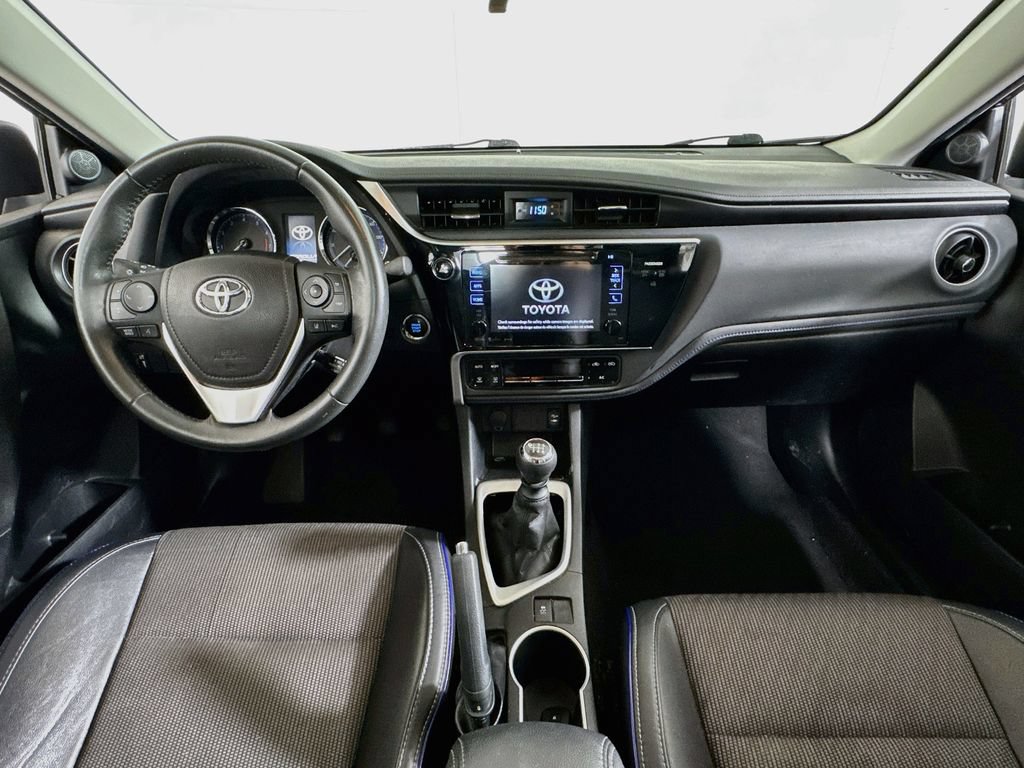 Used 2017 Toyota Corolla SE w/ Carpet Mat Package (TMS) FWD image 27