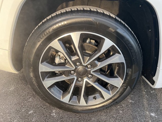 Used 2023 Jeep Grand Cherokee L Overland w/ Rear Seat Video Group I image 41