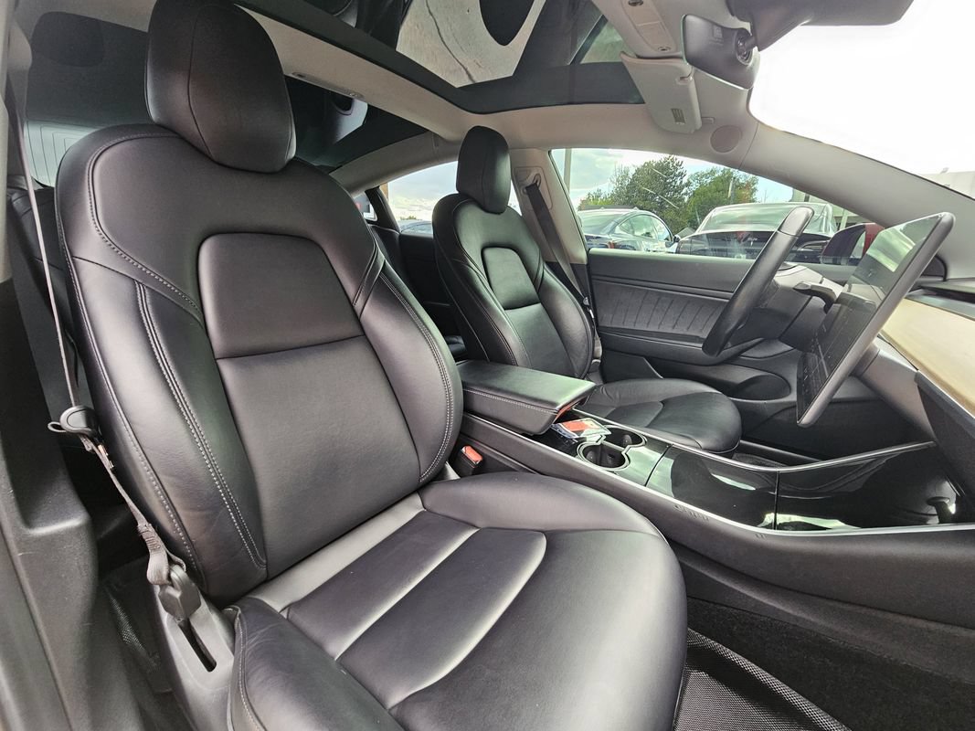Used 2018 Tesla Model 3 Long Range AWD/4WD image 4