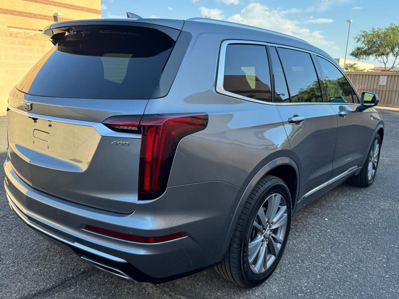 Used 2020 Cadillac XT6 Premium Luxury FWD image 8