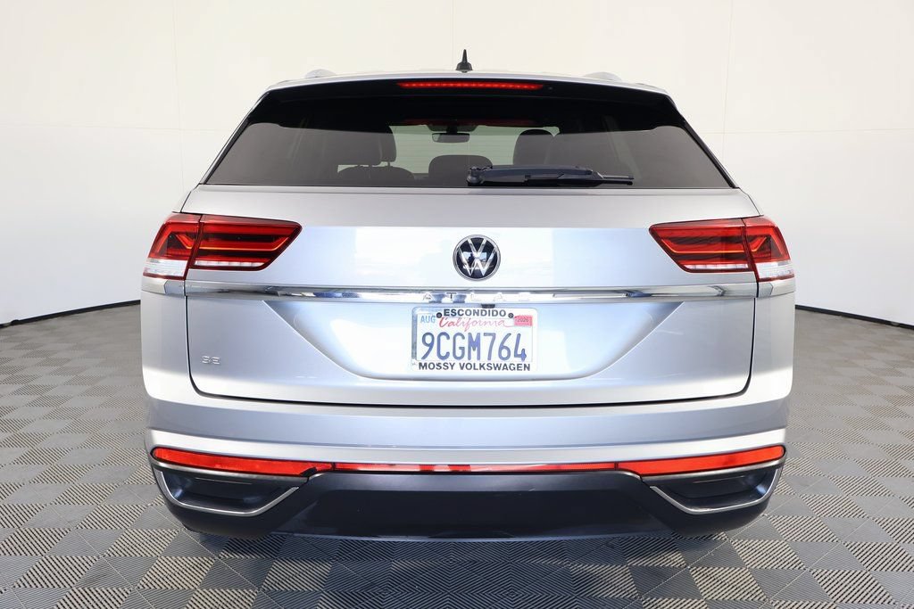 Used 2022 Volkswagen Atlas Cross Sport SE FWD image 5