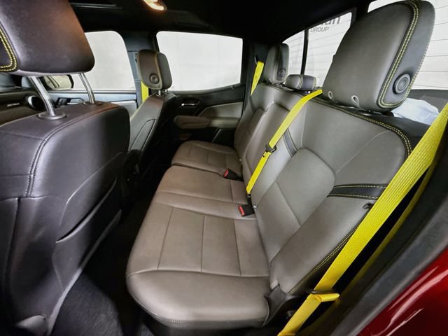 Used 2024 Chevrolet Colorado ZR2 w/ ZR2 Convenience Package III AWD/4WD image 24