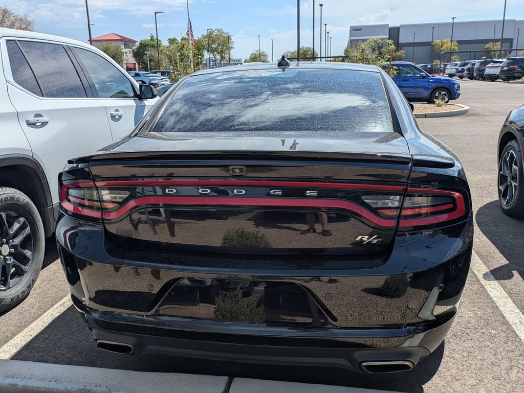 Used 2018 Dodge Charger R/T RWD image 3