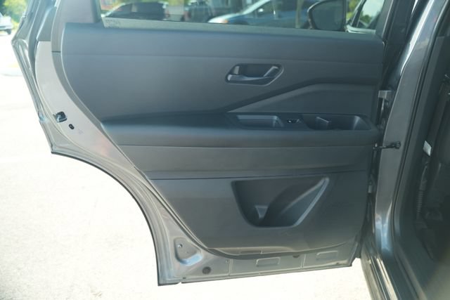 Used 2023 Nissan Pathfinder Rock Creek AWD/4WD image 16