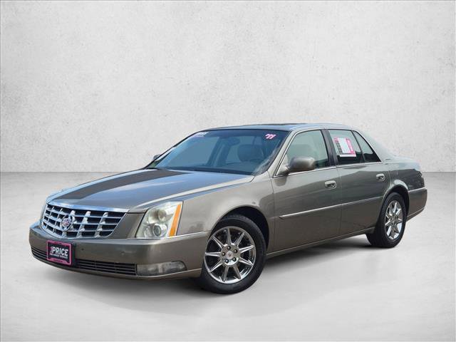 Used 2011 Cadillac DTS Luxury FWD image 3
