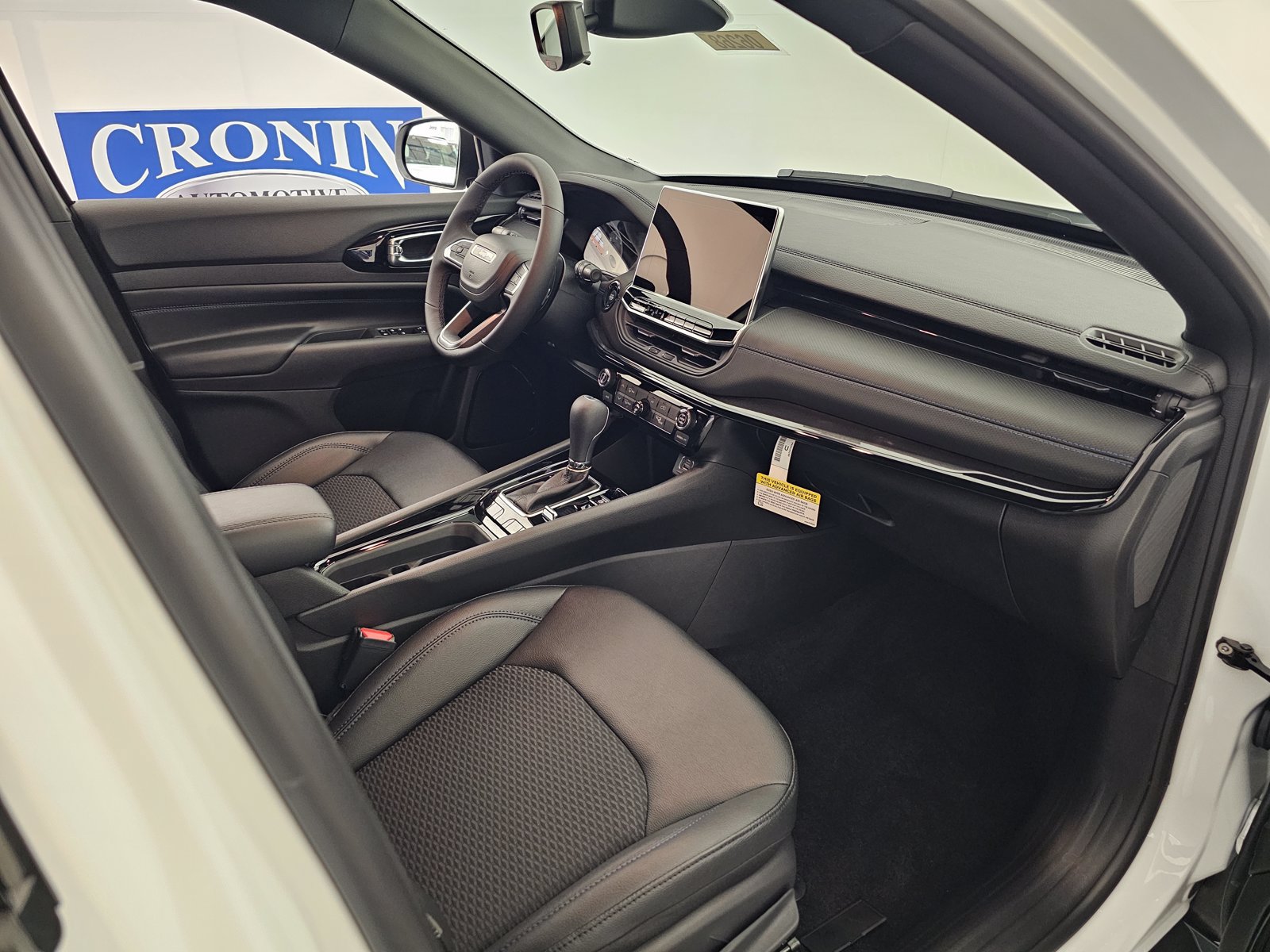 New 2026 Jeep Compass Latitude AWD/4WD image 30