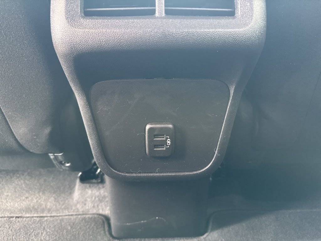 Used 2024 Chevrolet Equinox LT image 19