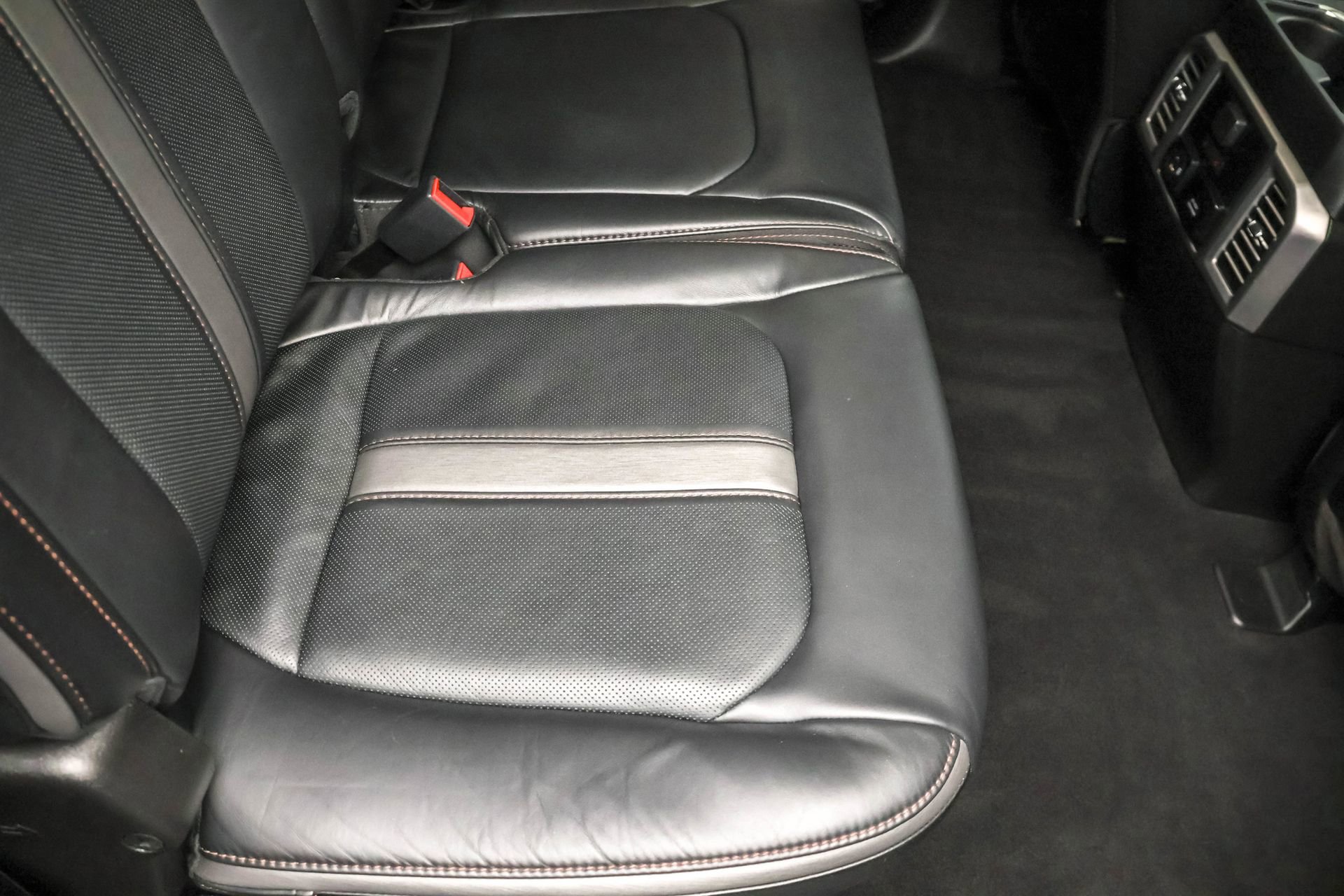 Used 2020 Ford F250 Platinum w/ Tremor Off-Road Package image 35