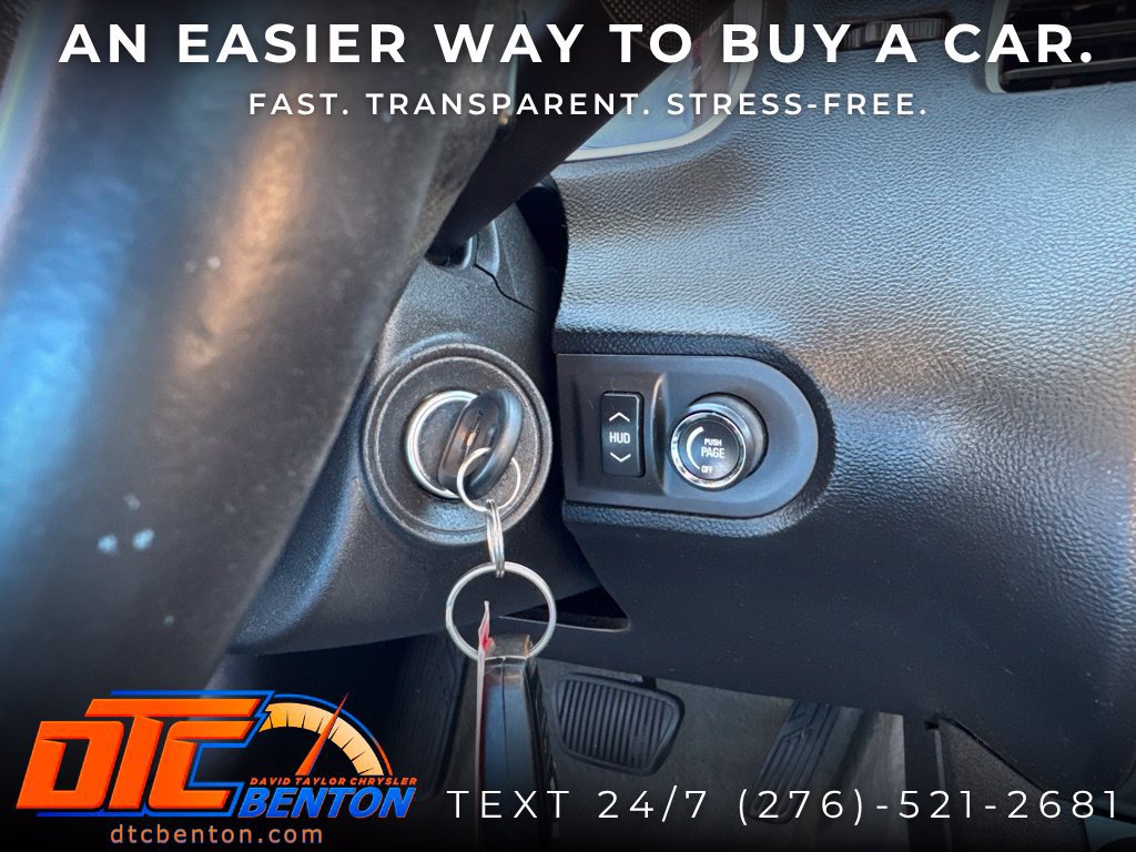 Used 2011 Chevrolet Camaro SS RWD image 22