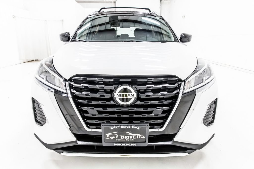 Used 2021 Nissan Kicks SV w/ Exterior Package FWD image 11