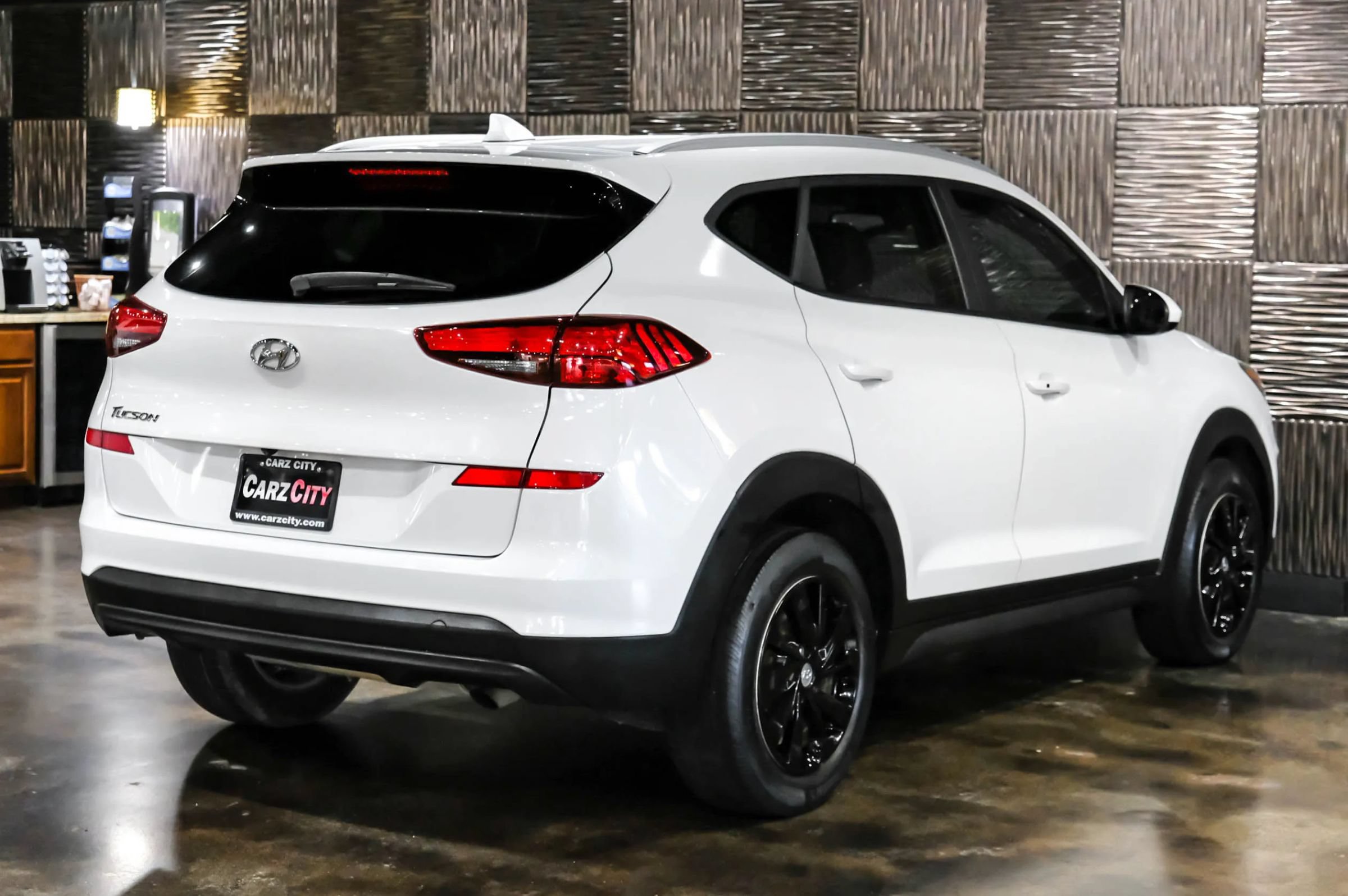 Used 2019 Hyundai Tucson Value FWD image 11
