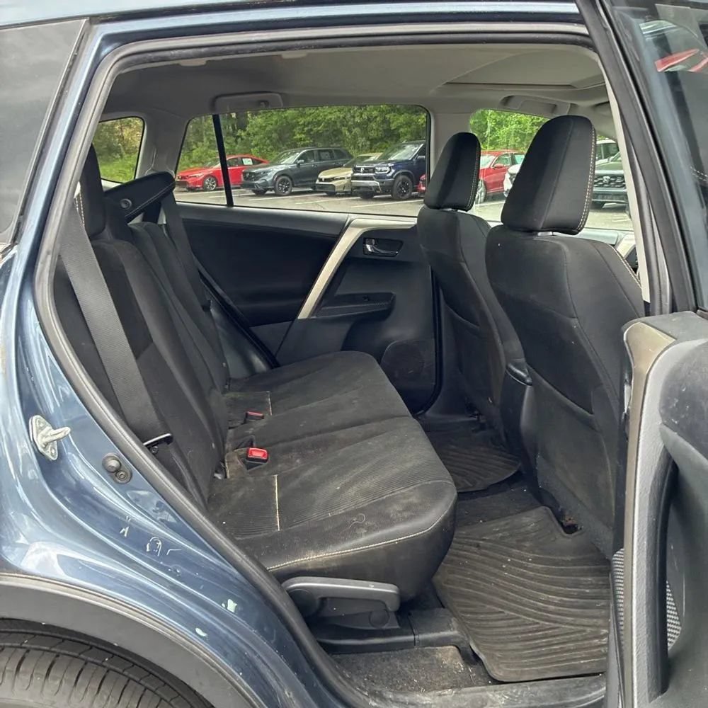 Used 2014 Toyota RAV4 XLE AWD/4WD image 25