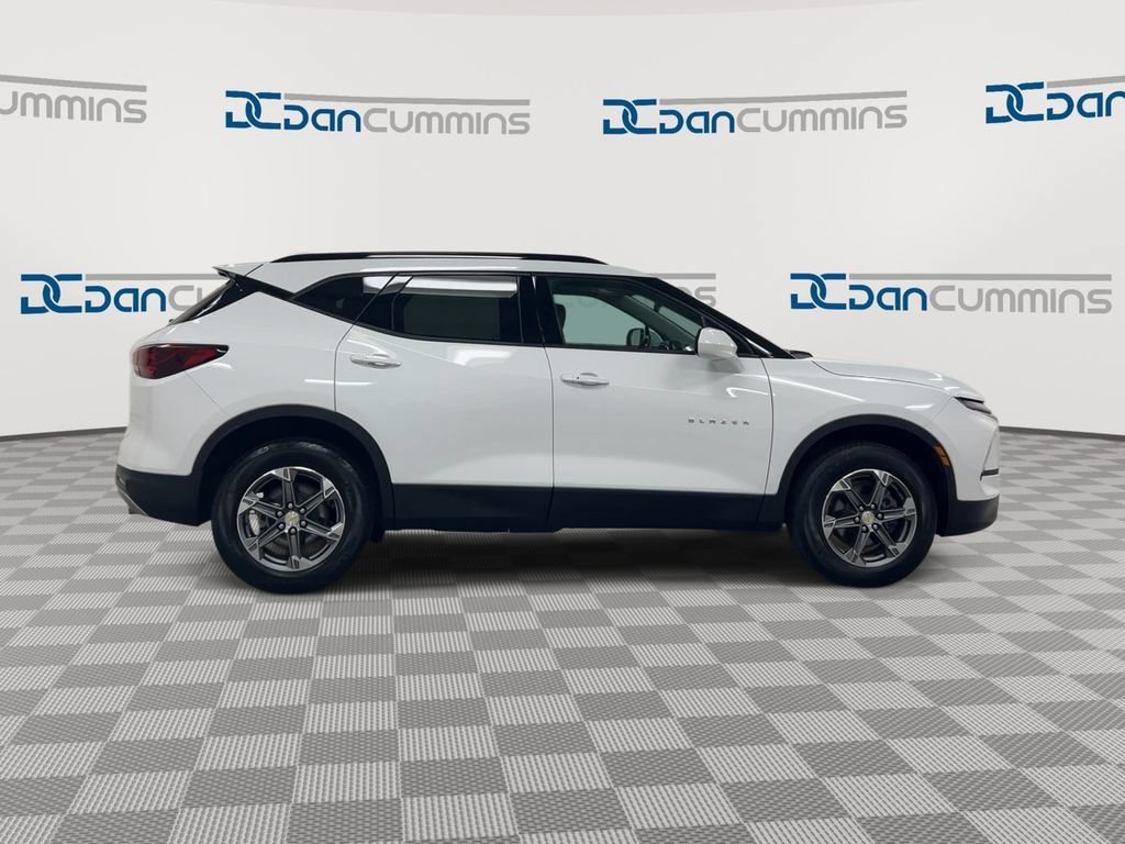 Used 2024 Chevrolet Blazer LT w/ Convenience Package FWD image 9
