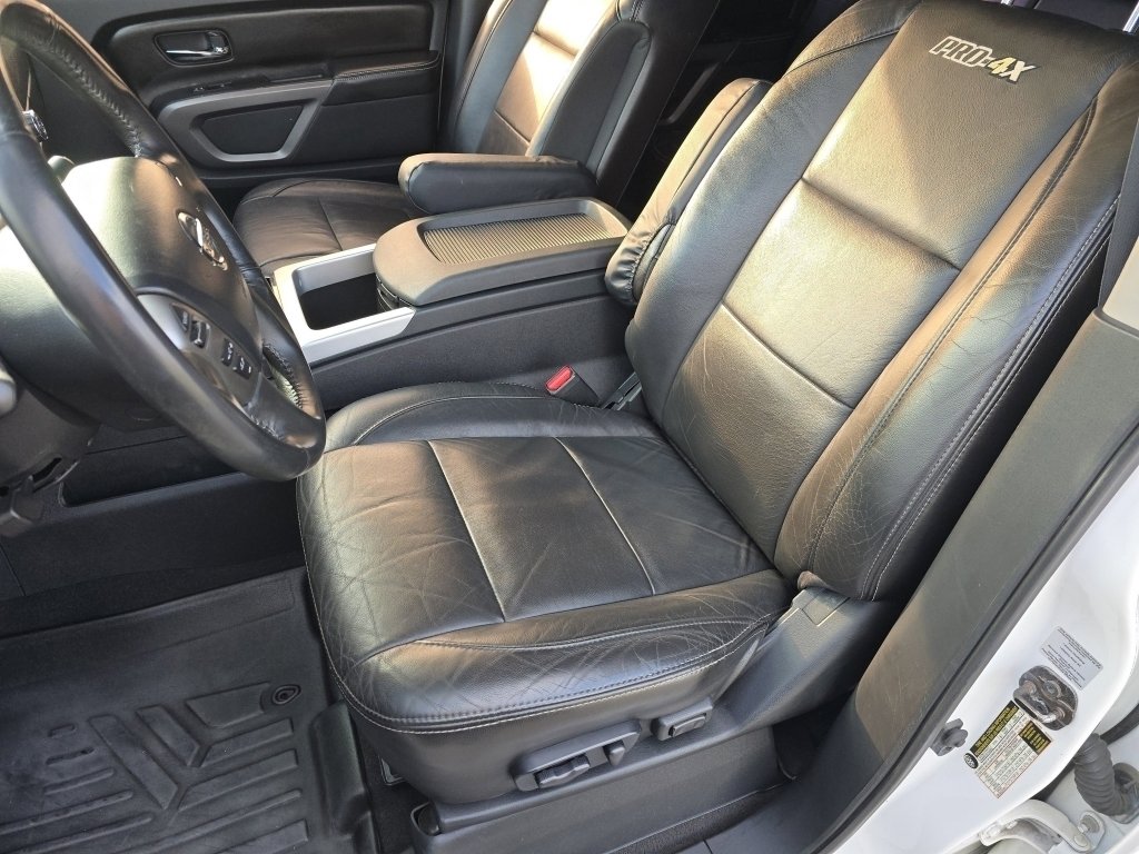 Used 2015 Nissan Titan PRO-4X w/ Pro-4x Luxury Package image 30