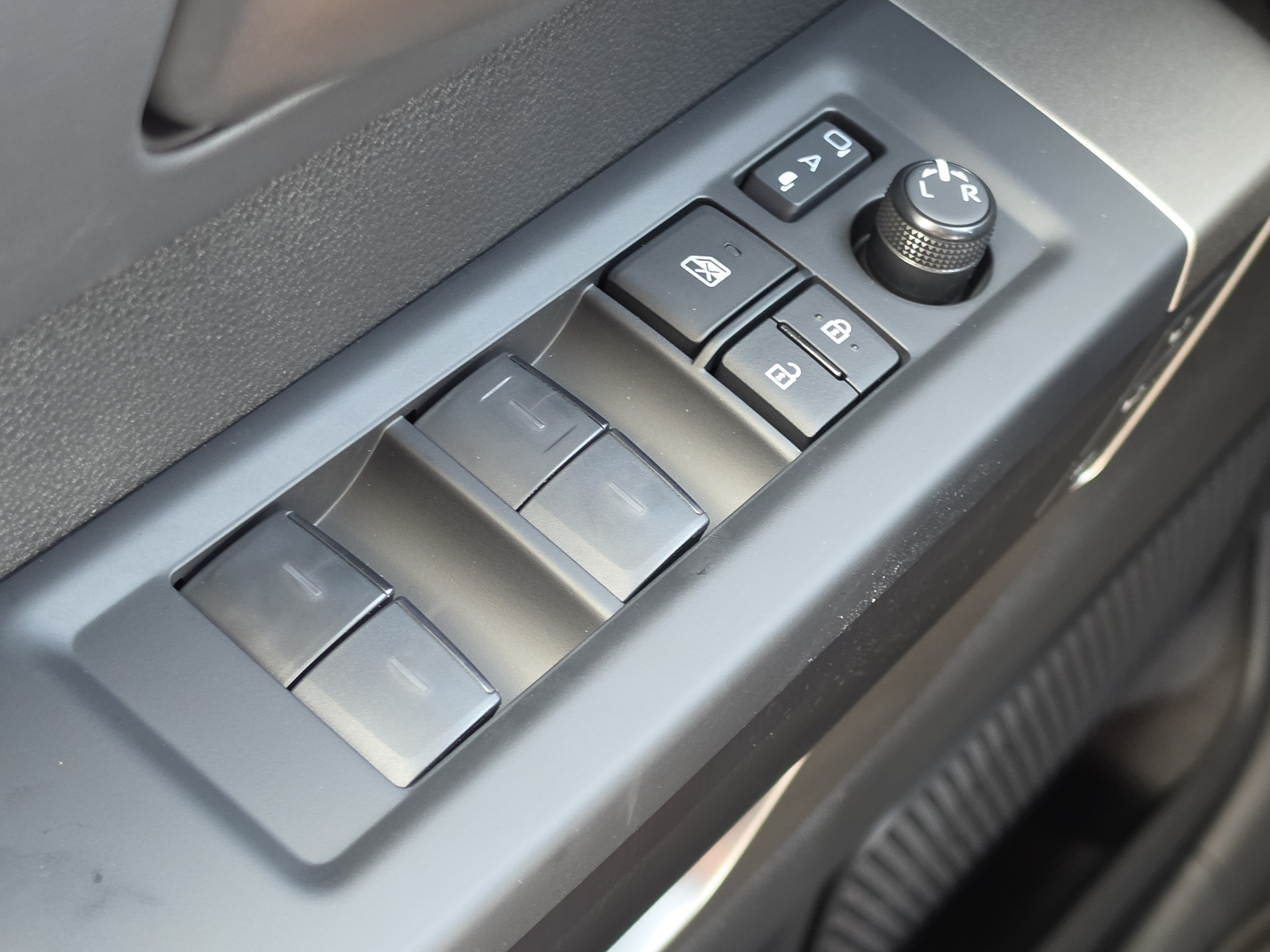 New 2026 Toyota Sequoia Platinum AWD/4WD image 17