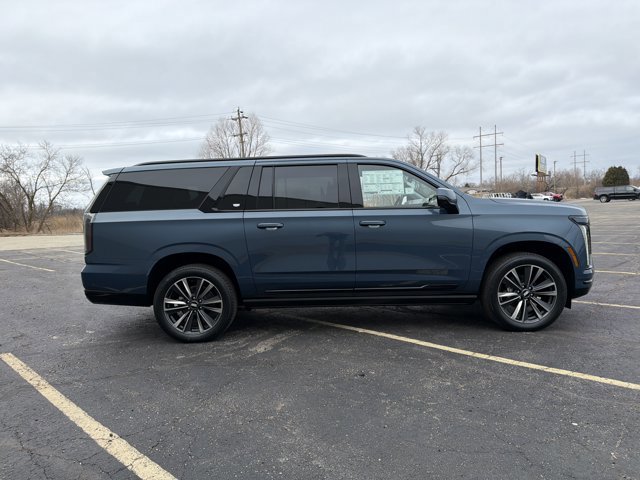 New 2026 Cadillac Escalade ESV Sport w/ Touring Package image 4