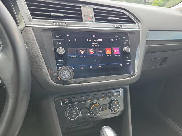 Used 2018 Volkswagen Tiguan SEL Premium FWD image 19