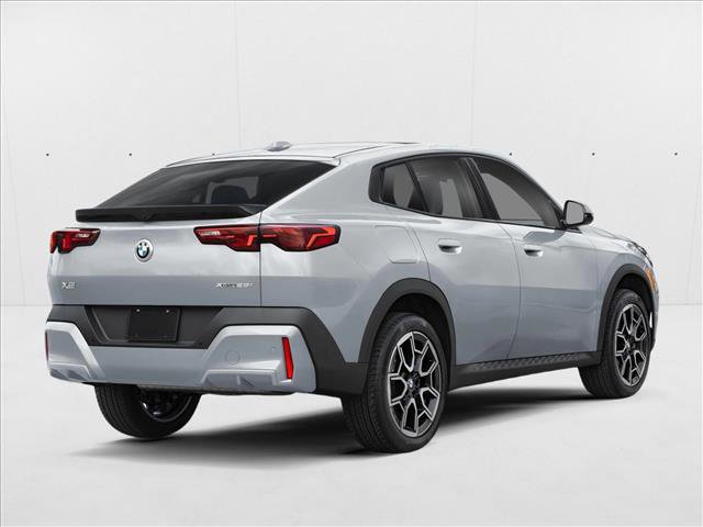 New 2026 BMW X2 xDrive28i AWD/4WD image 2