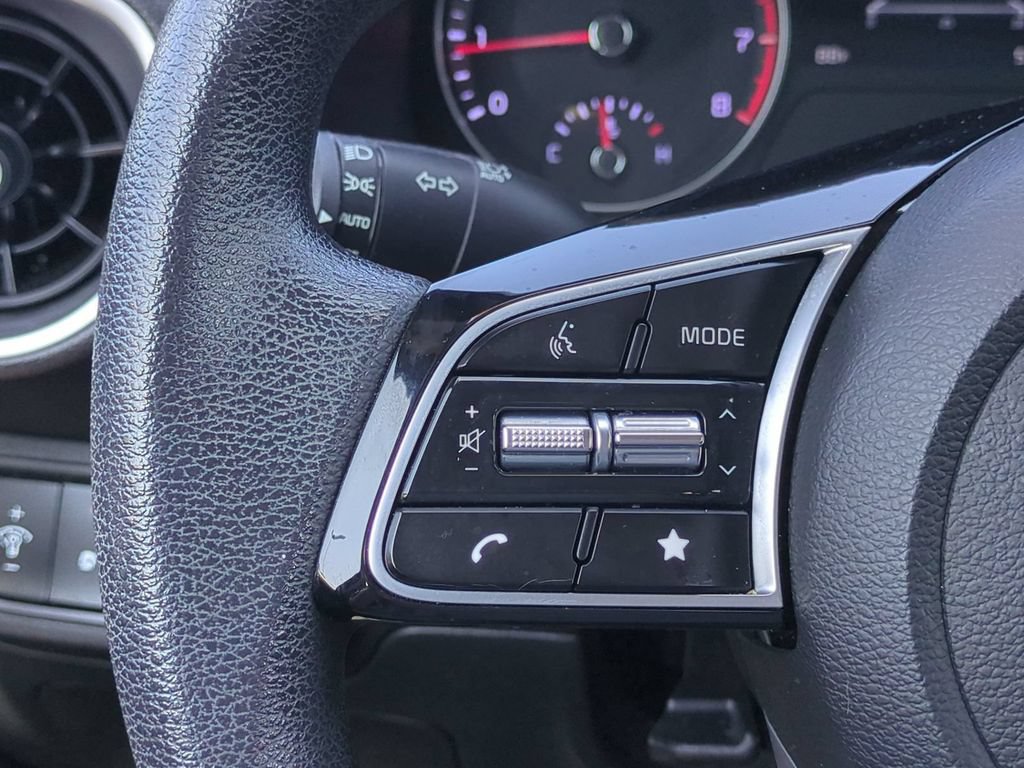 Used 2023 Kia Forte LXS w/ LXS Technology Package FWD image 21