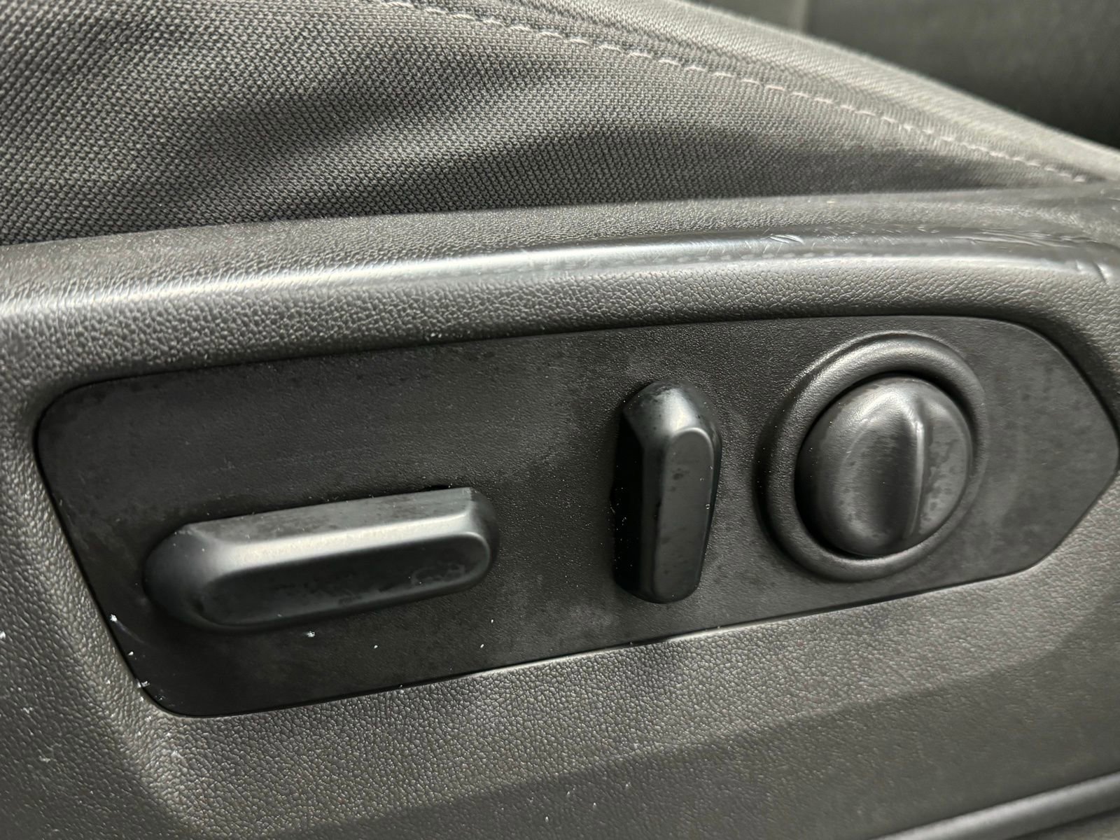 Used 2020 GMC Sierra 3500 SLE w/ SLE Convenience Package image 22