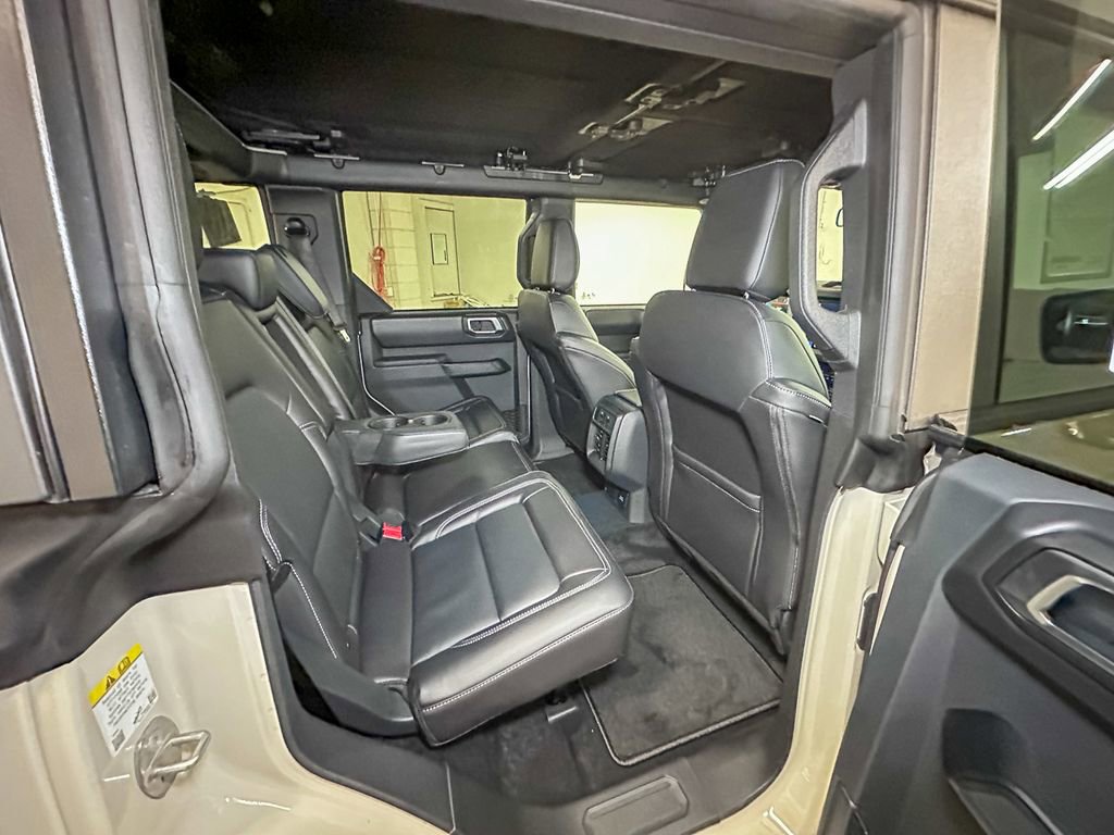 New 2025 Ford Bronco Outer Banks w/ Sasquatch Package image 4