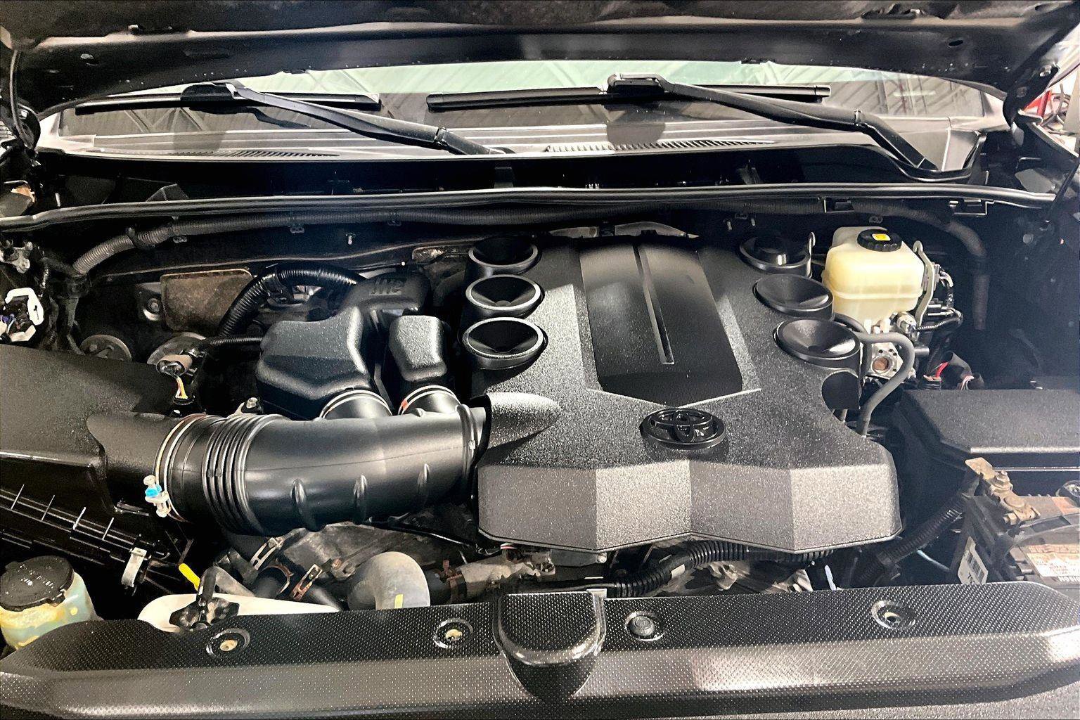 Used 2019 Toyota 4Runner TRD Off-Road image 10