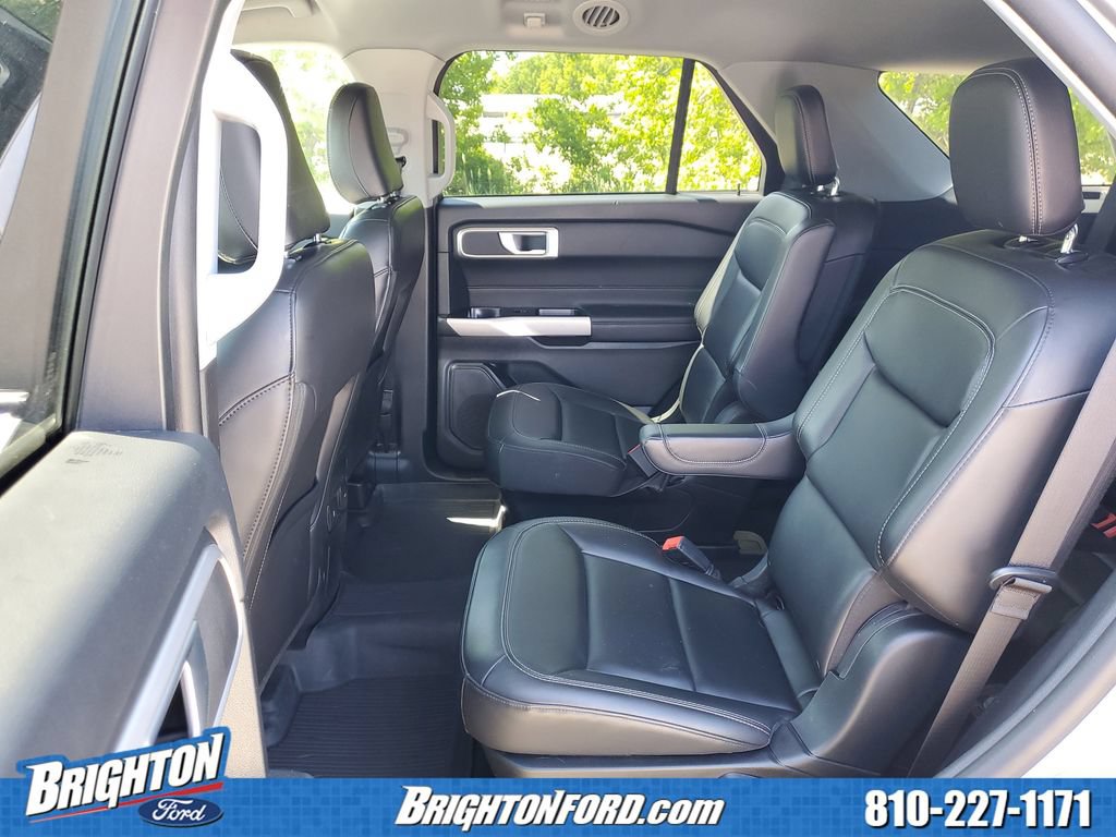 Used 2023 Ford Explorer XLT w/ Equipment Group 202A AWD/4WD image 12