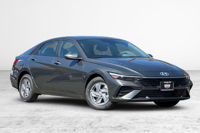 New 2026 Hyundai Elantra SE