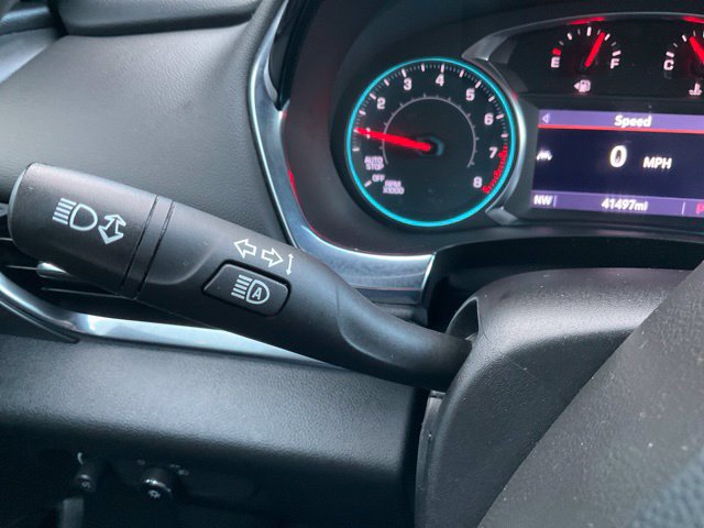 Used 2023 Chevrolet Traverse LT AWD/4WD image 9