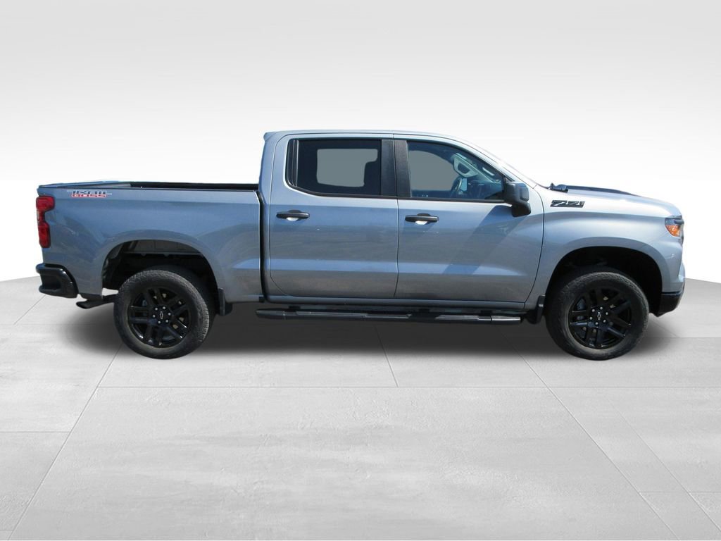 Certified 2024 Chevrolet Silverado 1500 Custom Trail Boss w/ LPO, Dark Essentials Package AWD/4WD image 7