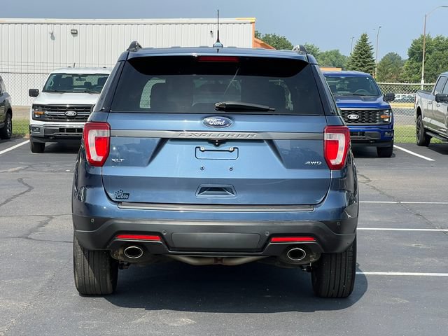 Used 2018 Ford Explorer XLT w/ Equipment Group 202A AWD/4WD image 45