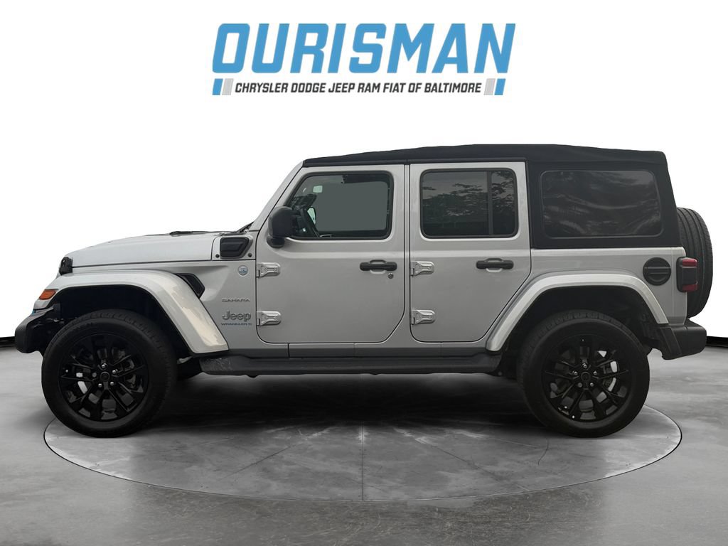 Used 2024 Jeep Wrangler Unlimited Sahara w/ Safety Group AWD/4WD image 3