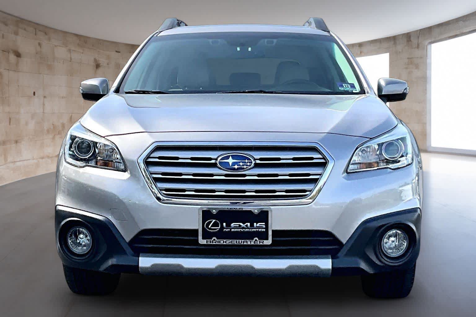 Used 2016 Subaru Outback 2.5i Limited AWD/4WD image 2